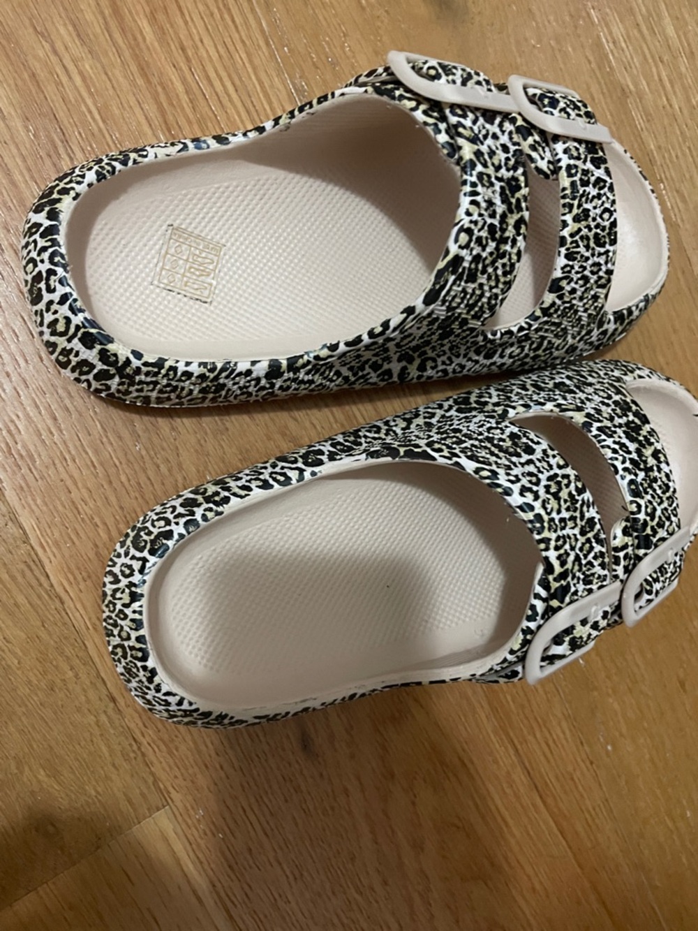 Leopard Print Thick-Soled Slip-On Sandals for Women 🐆 - Picture 8 of 13